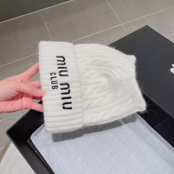 ?✨AUTHENTIC✨?Miu Miu hat main image 6